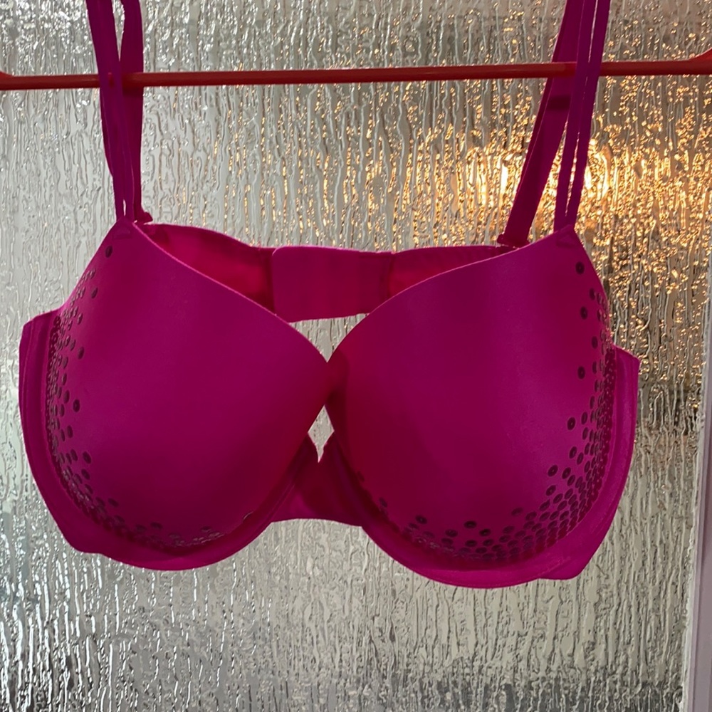 Victoria secret lined Demi bra
